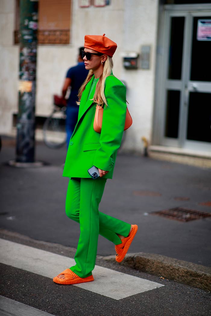 Milan-Fashion-Week-Spring-2022-Street-Style-bright-suit (1)